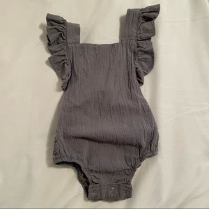 3-6 M Gray ruffle romper